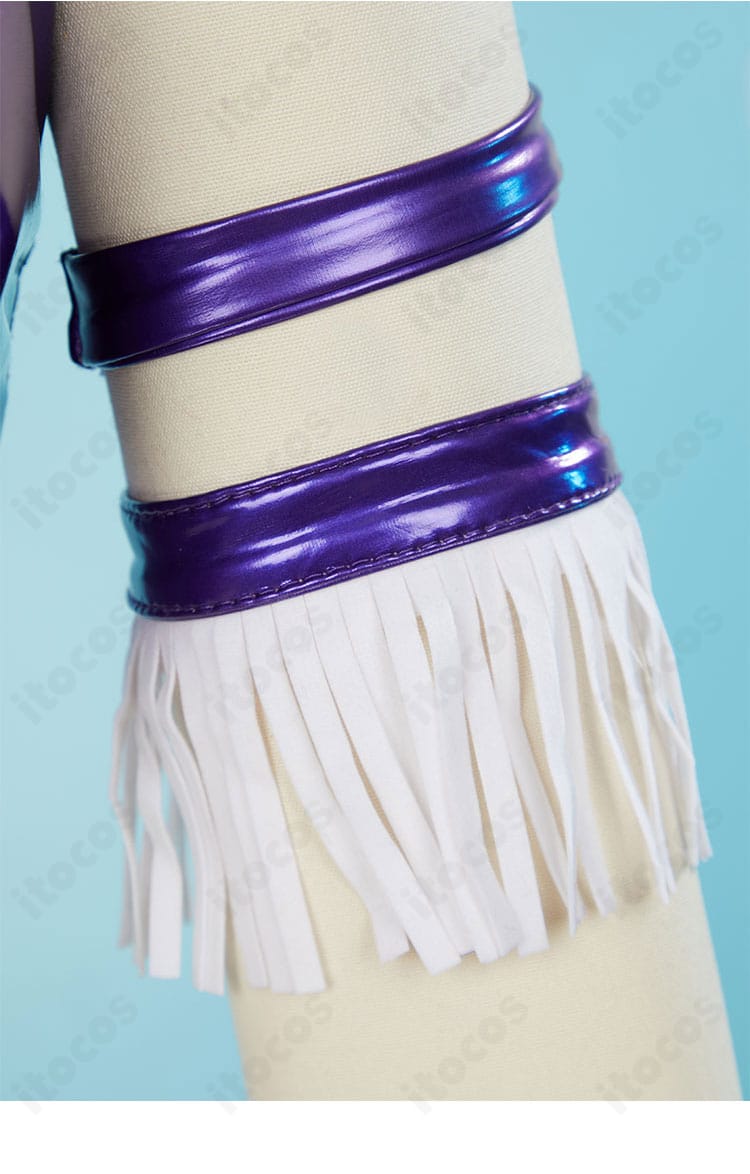 ニコ・ロビン衣装の手首周りアクセサリー。腕飾りの質感と装飾の配置が分かる詳細写真