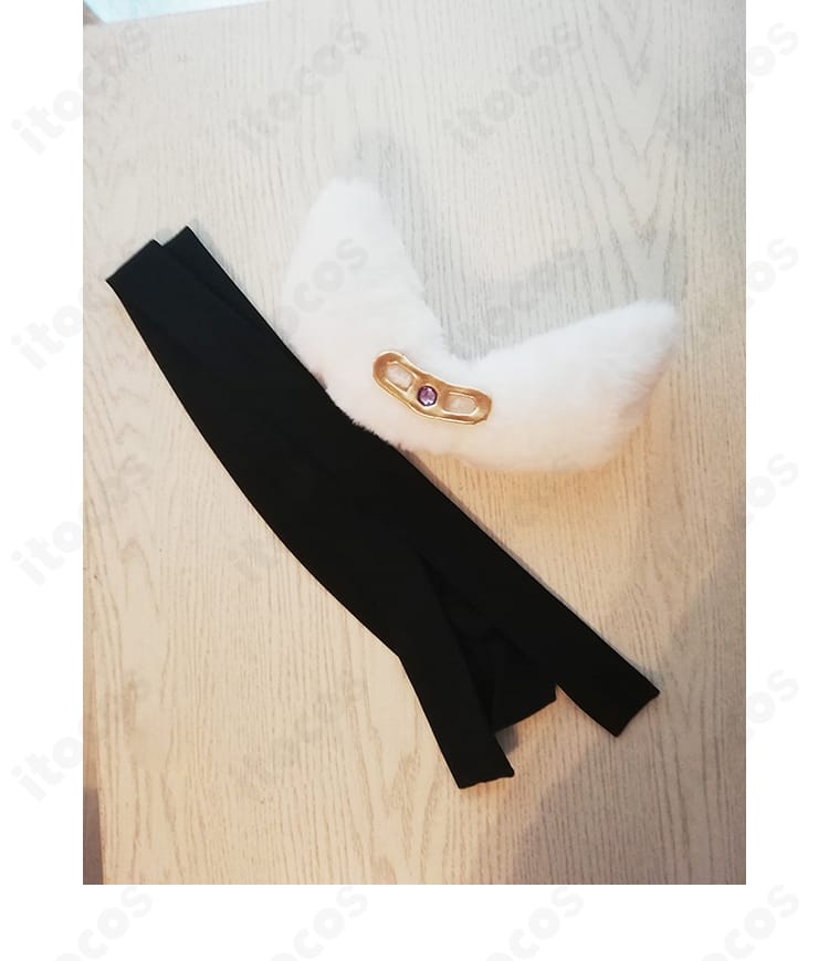 美山鈴音のコスプレ衣装 腰帯と蝶結び。結び紐の装飾とバランス、後ろ姿のポイントになる意匠をクローズアップ。