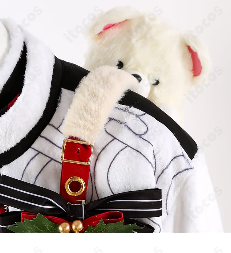 あんさんぶるスターズ！！ 巴日和 ホワイトベア衣装の肩章・ショルダー装飾。立体的な意匠と留め付けの仕上げが見える写真。