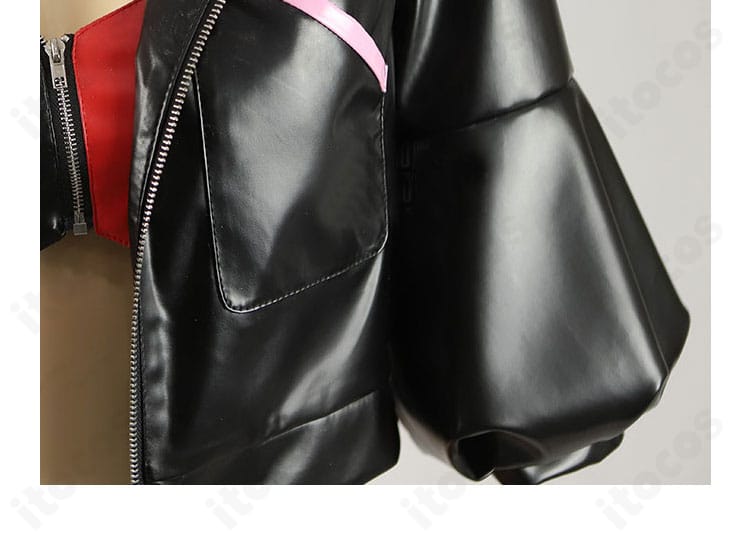 ハーレイ・クイン衣装の袖口と衣襟ディテール。配色切替とステッチワークを強調した近接写真。