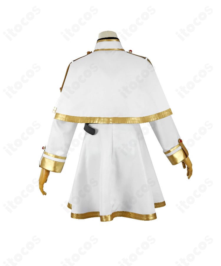 フリーレン 子供用コスプレ 背面全体。マントのシルエットと背面ディテールを忠実に再現。