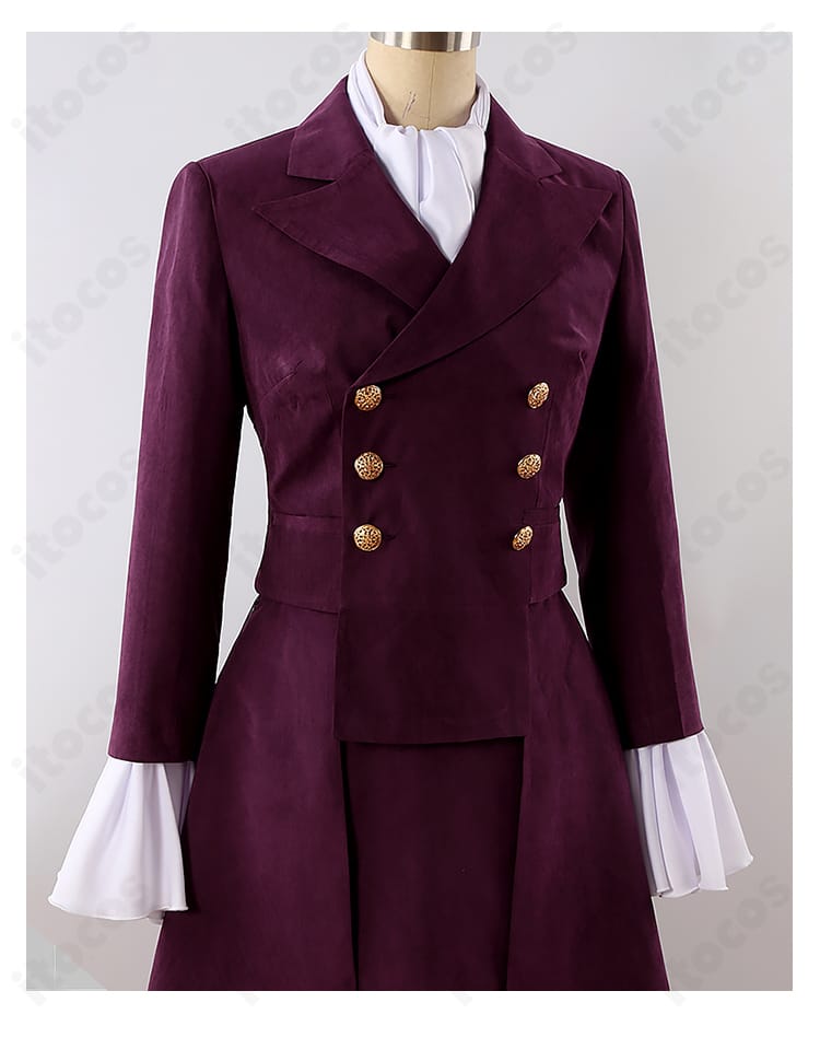 カガリ・ユラ・アスハ 戦闘服コスプレ衣装の装飾クローズアップ。刺繍と徽章モチーフ、襟元の配色コントラストを詳細に撮影。