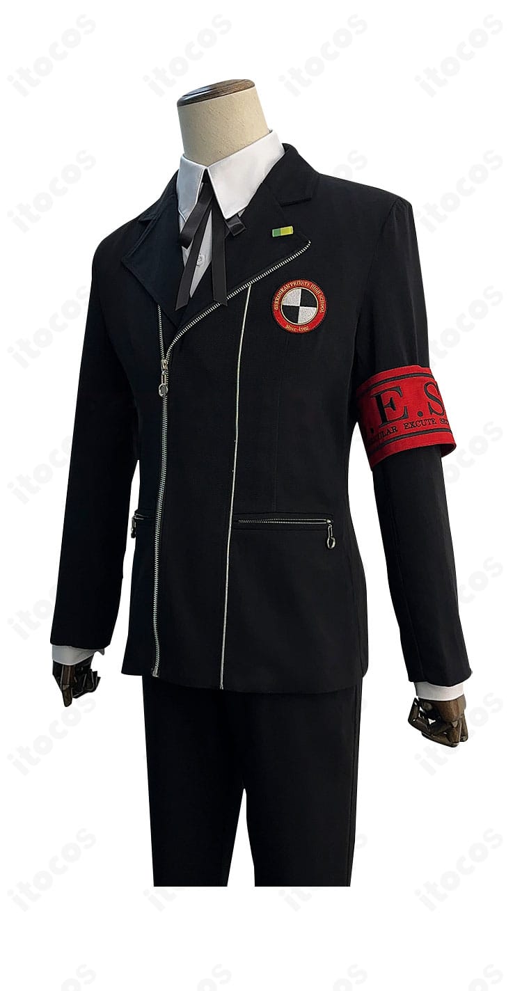 結城 理コスチュームの側面シルエット。ジャケットのラインとパンツのフィット感を示す横向きカット。