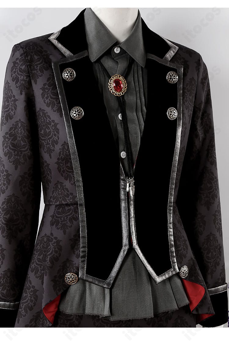 御影玲王コート上衣の装飾部分。襟元の金縁と胸元アクセントが強調された近接画像