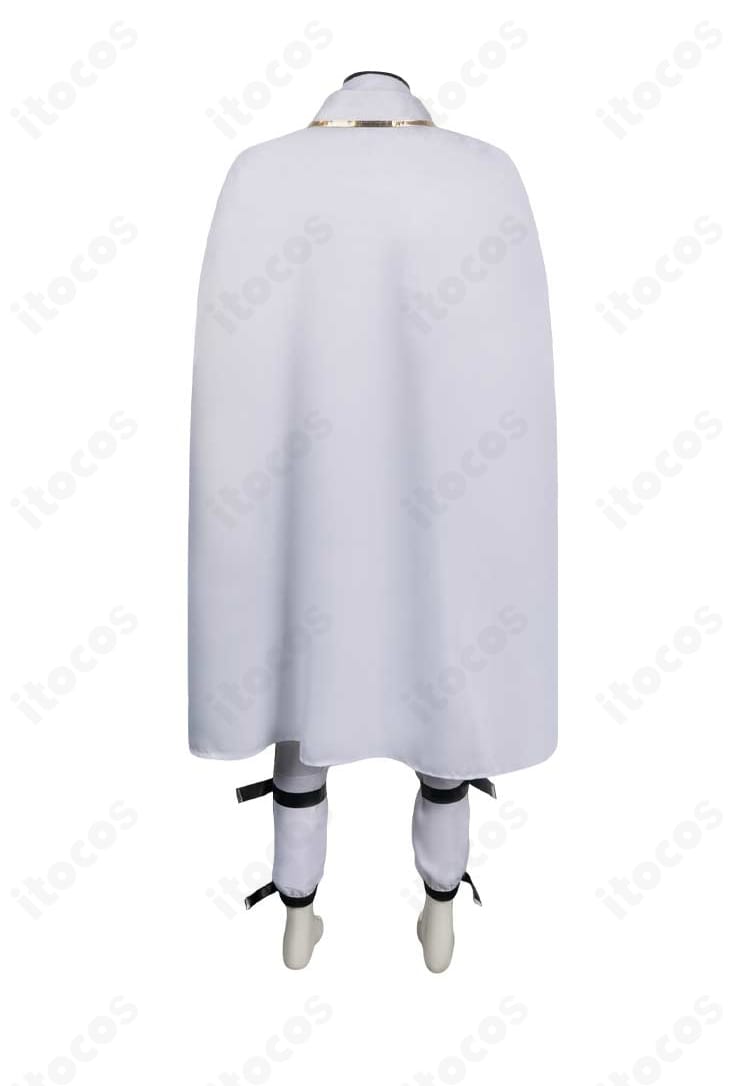 ブルーロック 凪誠士郎 コスプレ衣装の背面。マントのドレープと縁取りデザインを忠実に再現。