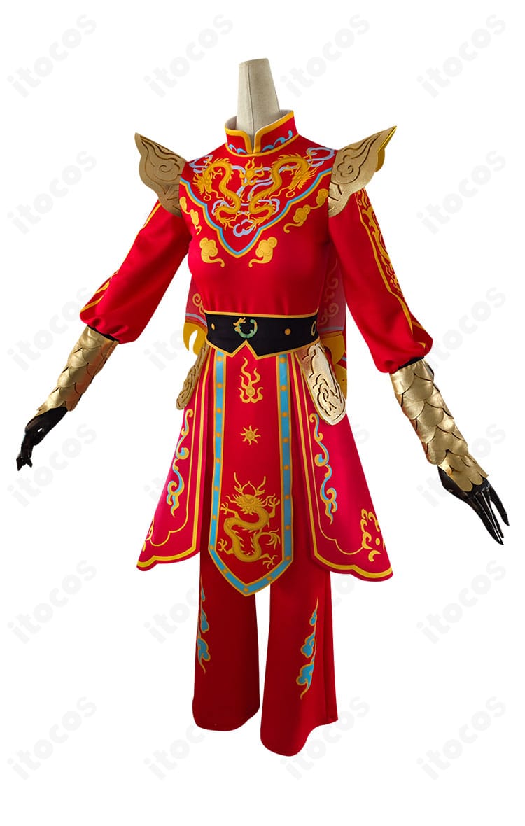 第五人格 戚十一（骨董商）「風に靡く旗」コスプレ衣装の正面ディテール。高発色の赤地と金装飾、シルエットの美しさが分かる構図。
