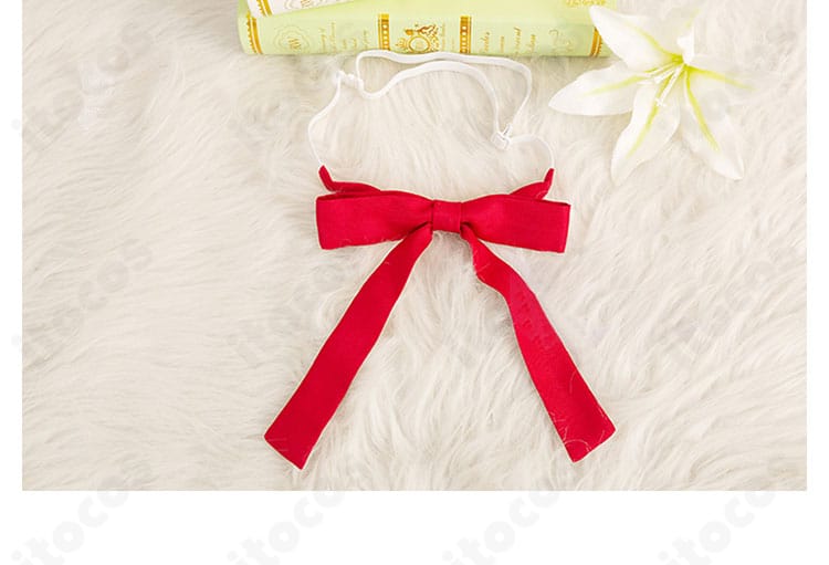 しぐれうい コスプレ衣装のリボンアクセサリー。サイズ感と装着イメージが分かる近接画像