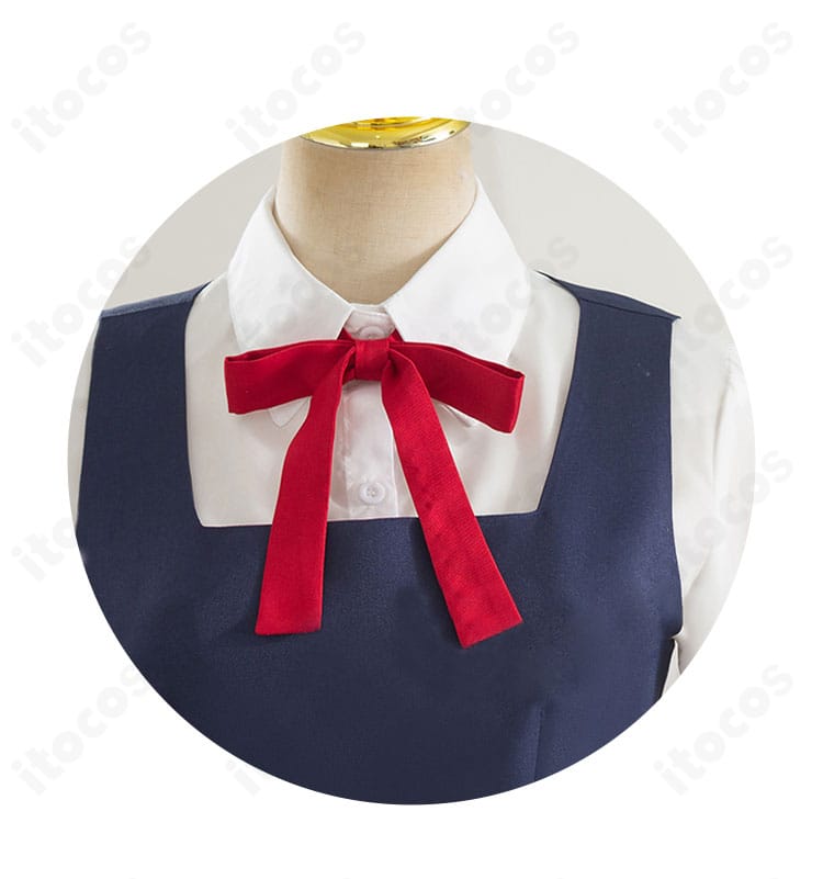 しぐれうい コスプレ衣装の襟元ディテール。精緻な刺繍とリボン結びでキャラクターらしさを強調