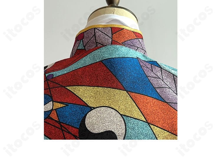 黒川イザナ衣装の背面装飾の近接。配置バランスと縫製の丁寧さがわかる画像