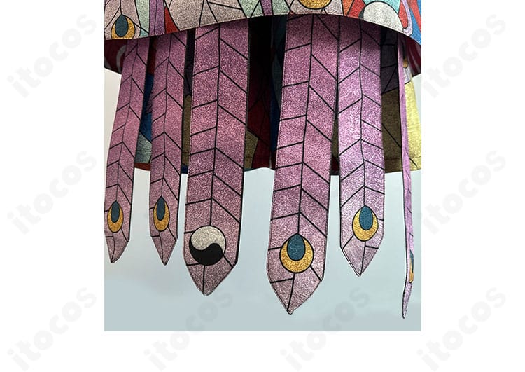 黒川イザナ衣装のタッセル装飾。動きに合わせて揺れる表現力が魅力の画像