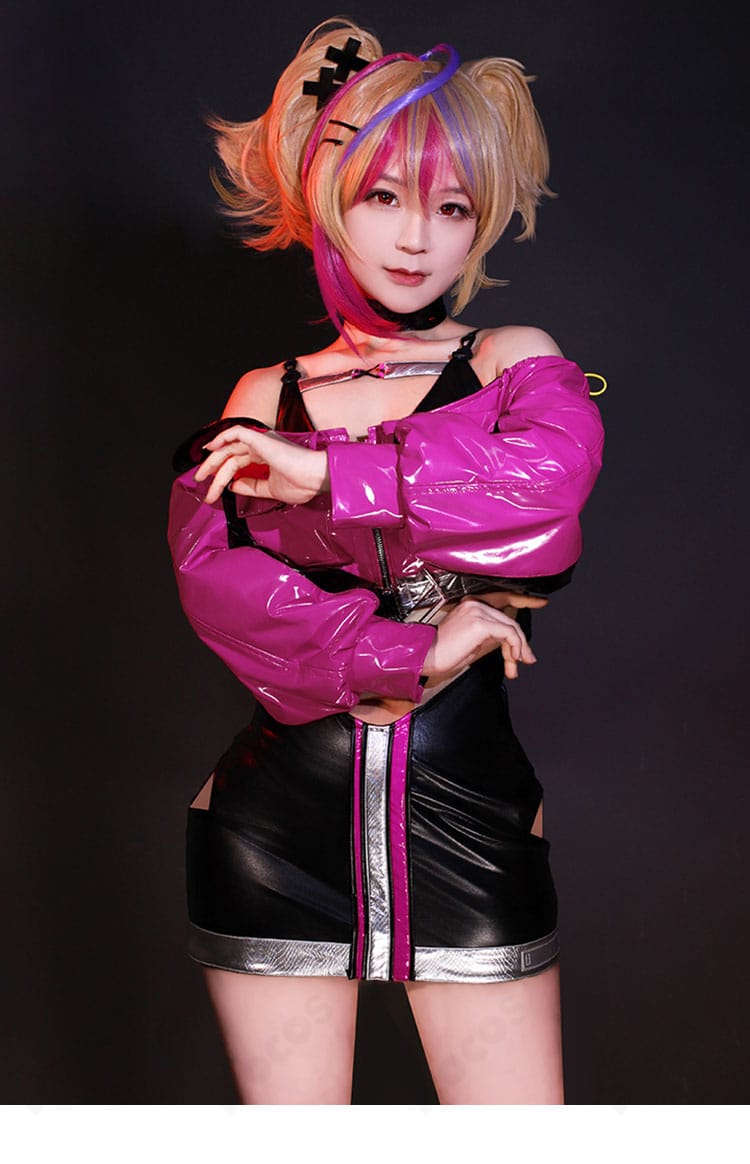 無期迷途 ニノのコスプレ衣装・正面ディテール。刺繍風装飾とチョーカー周りの仕上げが確認できる接写。