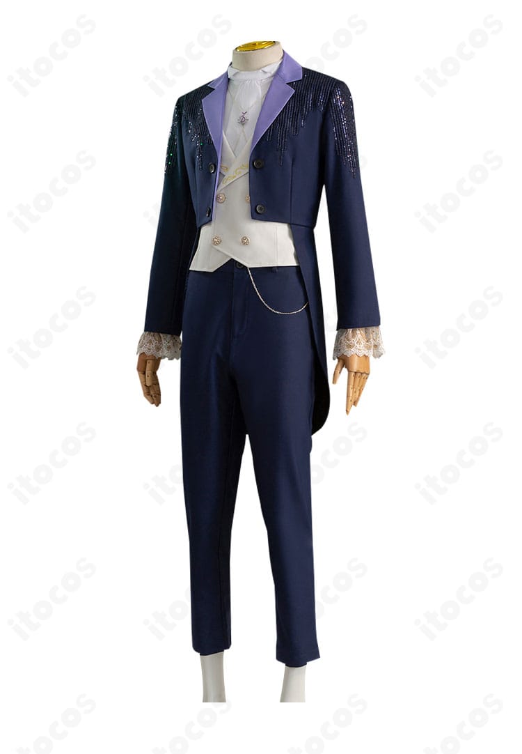 恋と深空 ホムラ コスプレ衣装 サイド。胸元の飾りとコートの切り替え・ステッチの立体感が分かる角度。