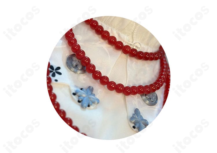 珠子ネックレスアクセサリーのクローズアップ。質感と連結部の作りが分かる詳細画像