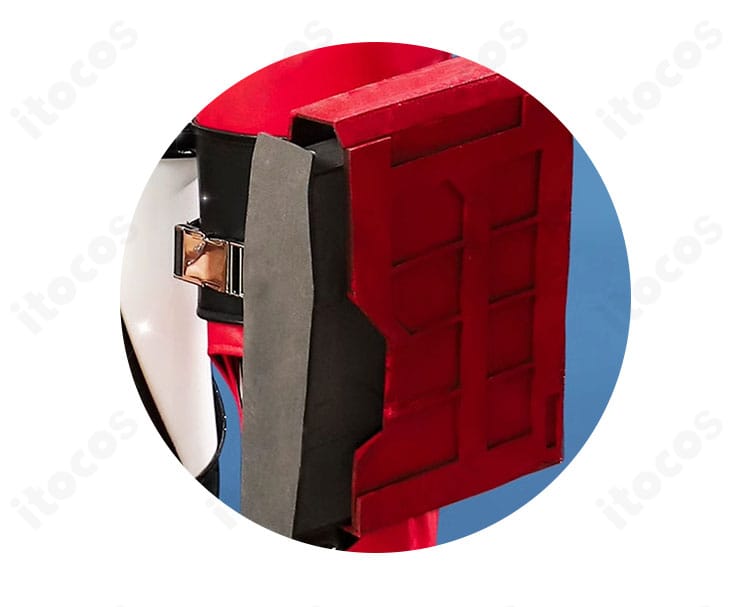 レッドフード衣装の脚部ディテール。レッグカバーと太もも周りの装飾が精密に表現。