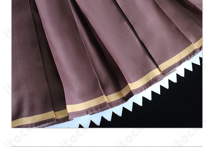 ユミエラ・ドルクネス コスプレの前スカート装飾詳細。端正な縫製とステッチで整えた意匠が確認できる。