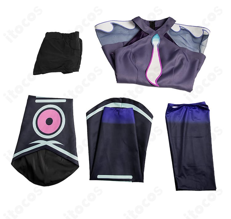 セット内容（ワンピース、ショートレギンス、袖、靴下）の展示