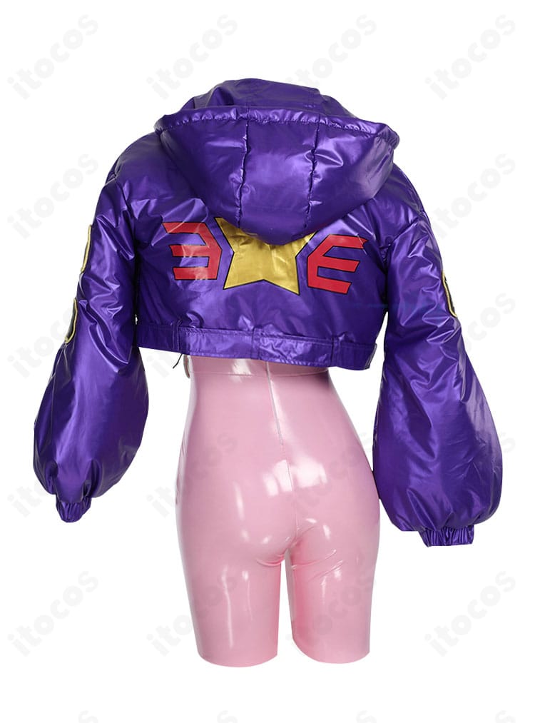 ONE PIECE リリス（Punk-02）コスプレ衣装の背面。バックスタイルとコート丈、フード周りを確認。