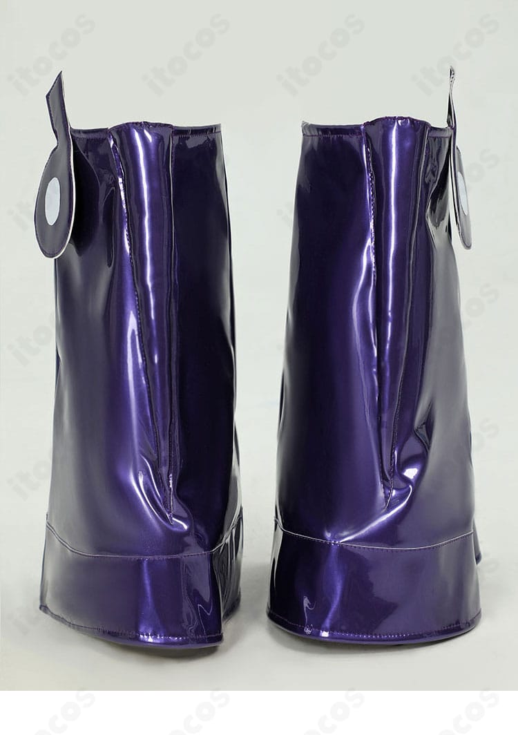 靴の正面ディテール。つま先デザインと表面テクスチャのアップ。