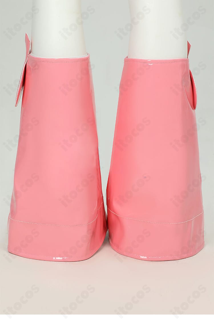 耳飾り着用時のサイドポートレート。顔周りのアクセントと全体バランスが伝わる画像。