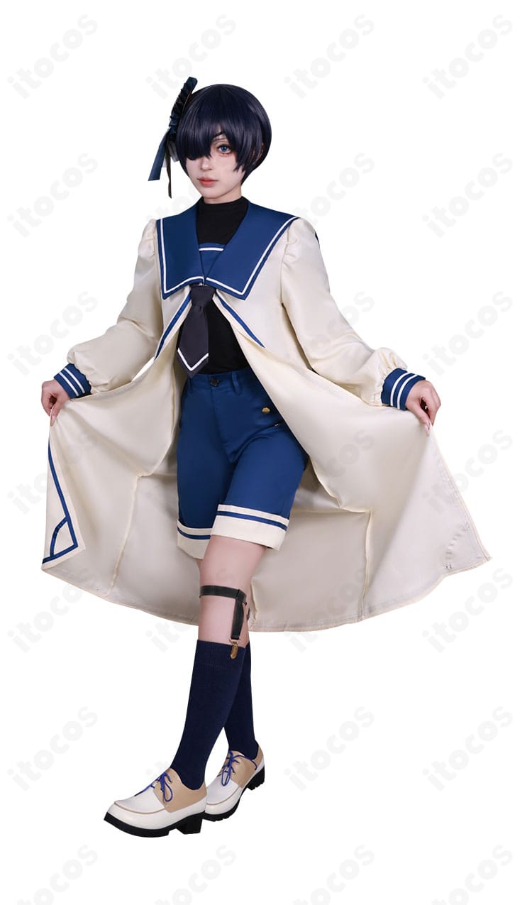 黒執事 シエル・ファントムハイヴ 伯爵衣装の側面写真。袖や裾のライン、披肩風ディテールの立体感が伝わる角度。