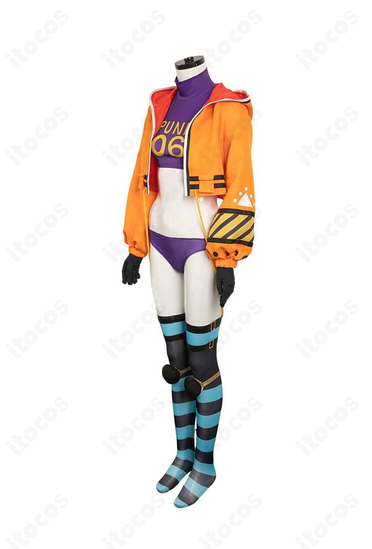 ONE PIECE ヨーク（PUNK-06 欲）コスプレ衣装の側面図。コートの厚みとライン、太もも飾りの位置関係を確認できる。