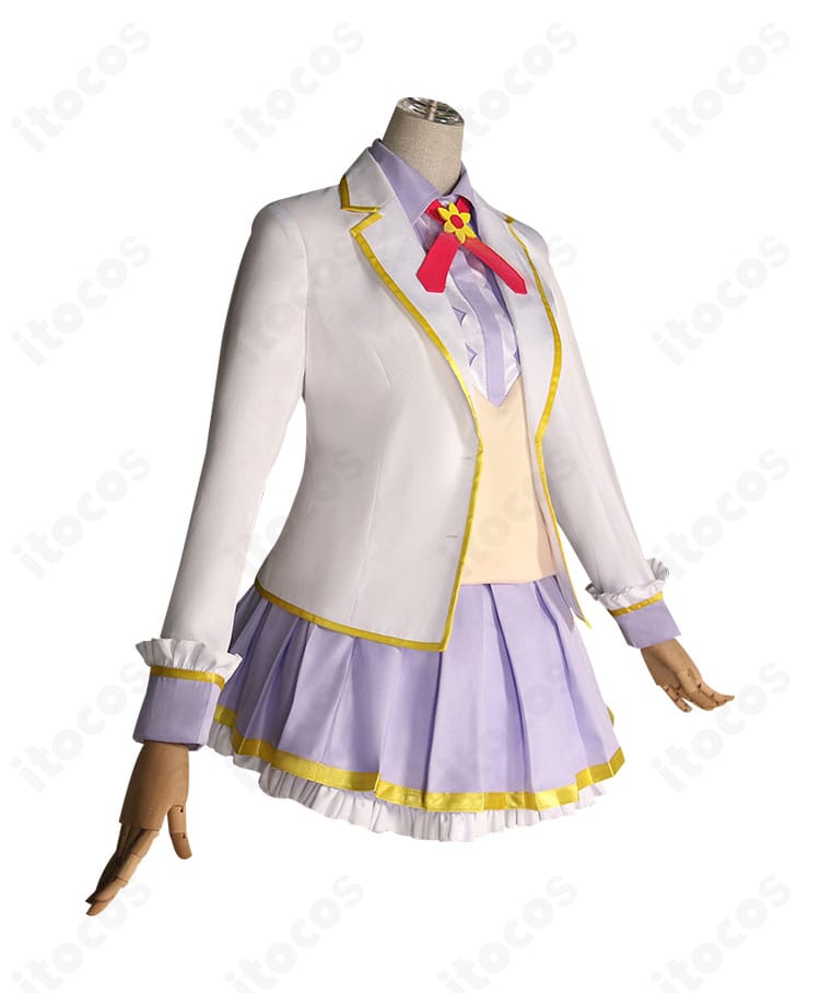 アイカツスターズ！ エルザ フォルテ コスプレ衣装の側面詳細。袖口やスカートライン、装飾の立体感が見えるアングル。