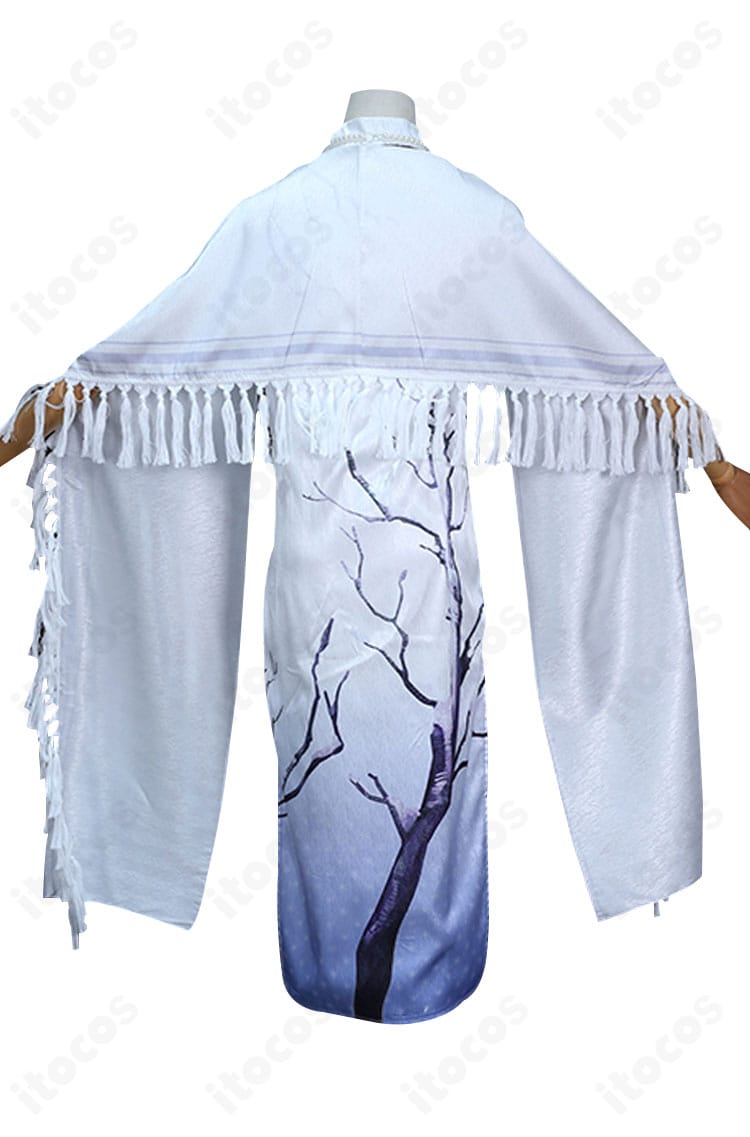 エダ・メスマー 西湖コラボ旗袍の背面ビュー。背面ファスナーと裾ライン、装飾のバランスを再現。