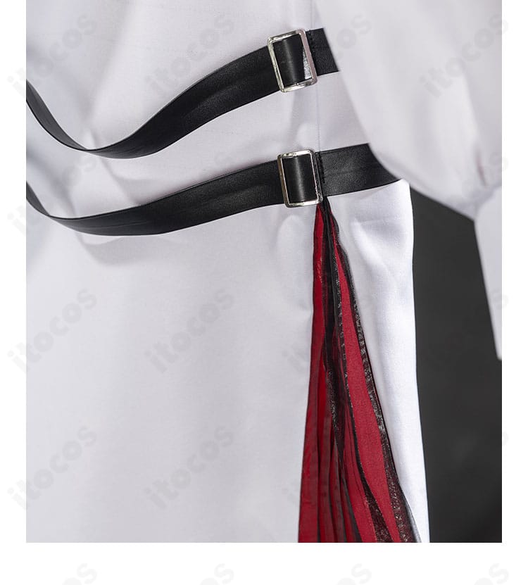 無期迷途 エブン コスプレ衣装 外套背面。背面の切替線と落ち感、肩から裾へのラインを確認。