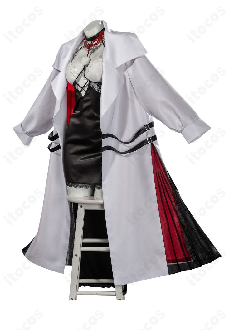 無期迷途 エブン コスプレ衣装の側面。コートのラインとスカートのフレア感、装飾位置のバランスを確認可能。