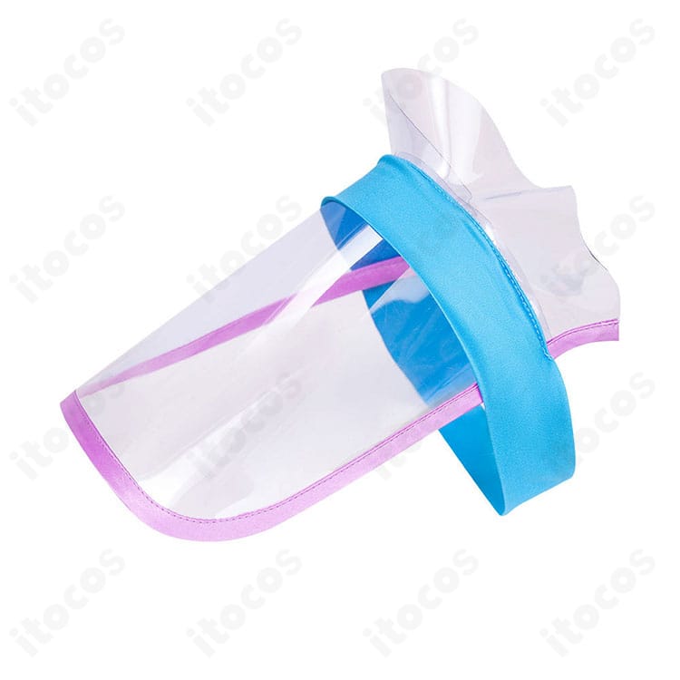 髪飾りのディテール。精巧な造形で頭部のアクセントを形成