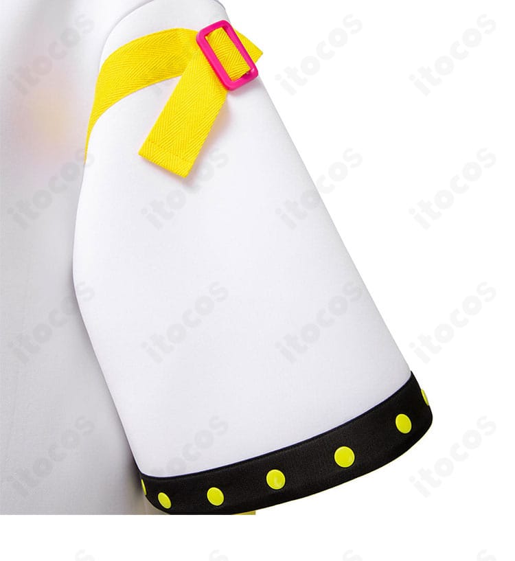 肩・袖の装飾ディテール。立体的なデザインがわかる画像