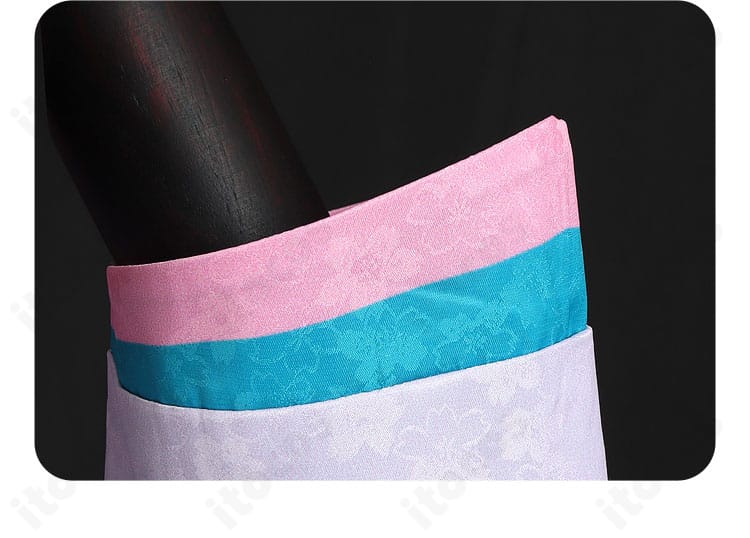 初音ミク 陰陽師コラボ衣装の袖口ストライプ装飾。縁取りの仕上げを強調