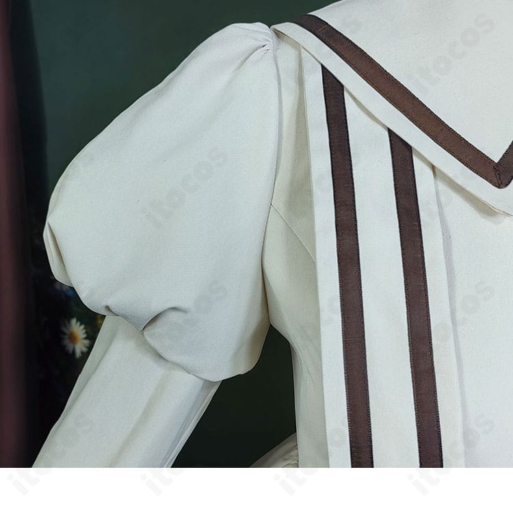 木之本桜「水族館」コスプレ衣装 背面ディテールのアップ。背中側の装飾とラインを強調。