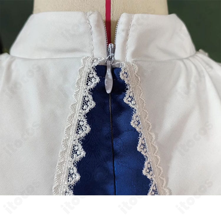 背面ファスナー部の接写。木之本桜 王子様衣装の見えにくい開閉仕様と丁寧な縫製