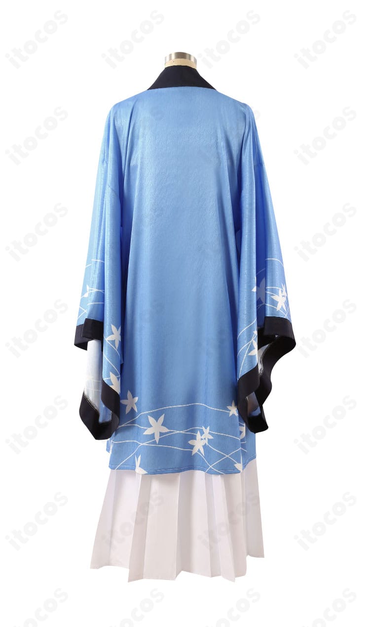 御稜ナグサ コスプレ衣装 背面全体。コートの背面ラインと裾のデザインを確認できる画像。