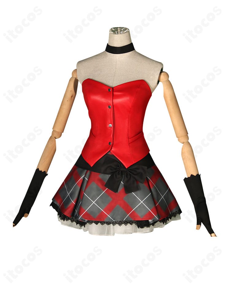 高峰みおん コスプレ衣装の側面シルエット。ウエストラインとフレアの動きがわかる角度でディテールも明瞭。