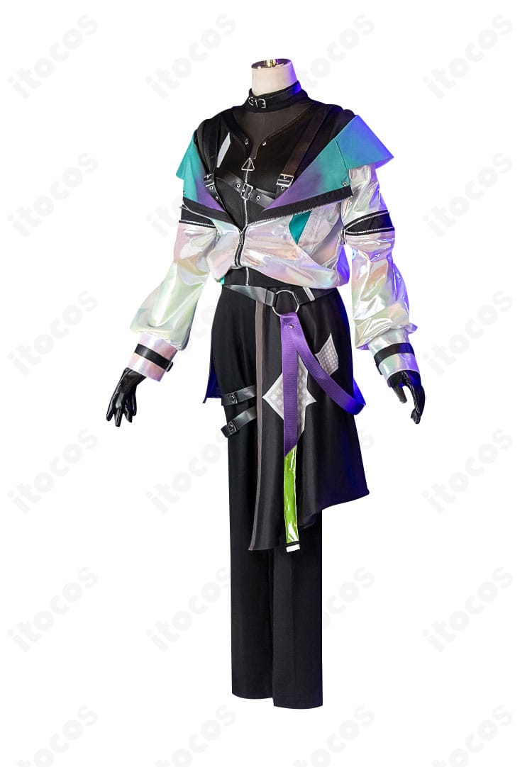 サイバーパンクデッドボーイ衣装の側面。腰布とベルト配置、ライン取りの立体感が分かるカット。