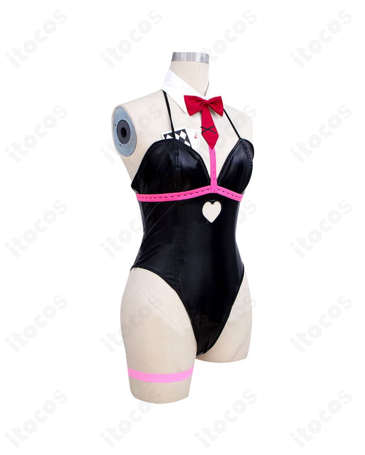 初音ミク ラビットホールver. 右側面。腕飾り・手首飾り、太もも飾り、ヒップ〜脚線のシルエットやパーツ位置を確認できる側面ディテール。