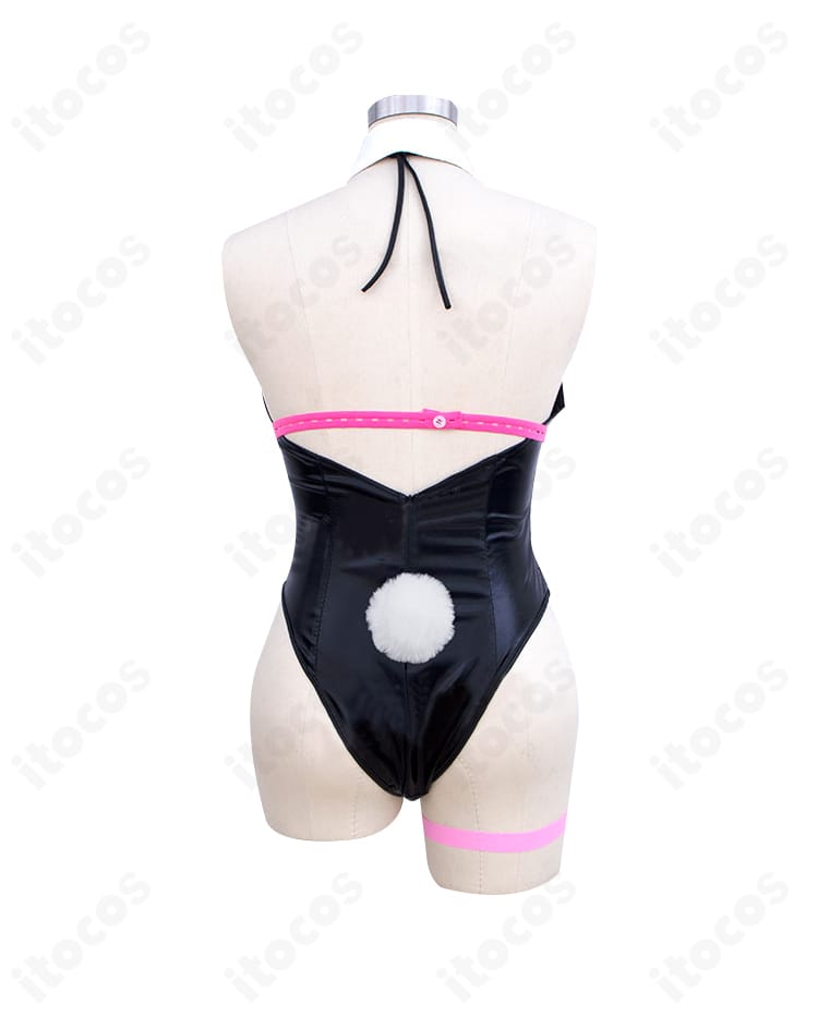 初音ミク ラビットホールver. 背面。尻尾パーツ、背中の開閉部、縫製ラインとフィット感が分かるディテールショット。