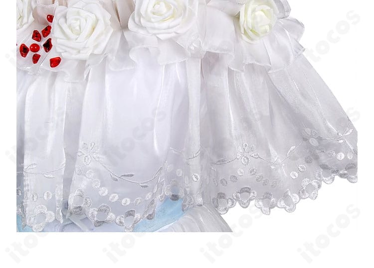 肩部分の装飾アップ。ライン取りとパーツ配置で気品を演出