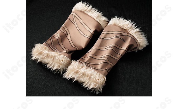 太もも周りの装飾パーツのアップ（レッグカバー併用）