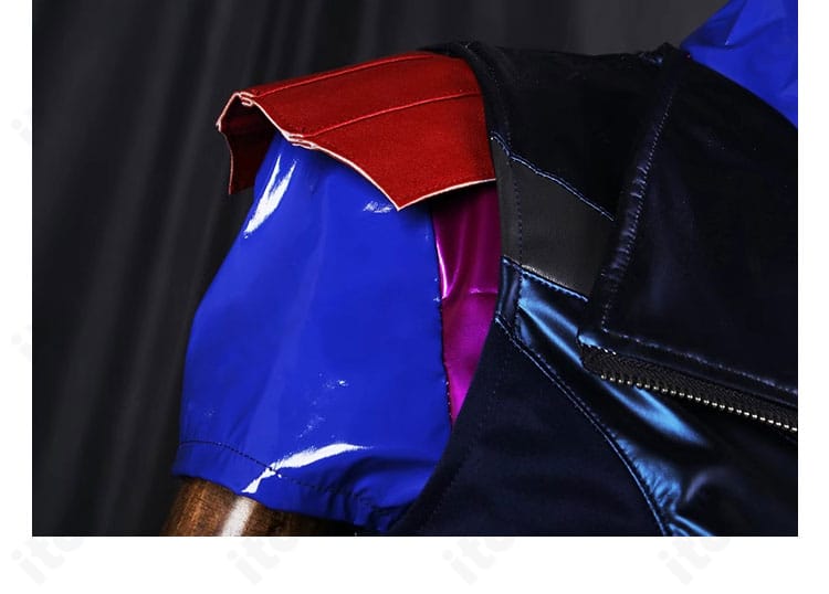 マル・バーサ衣装 肩〜袖の刺繍と装飾アップ。細部の質感を再現。