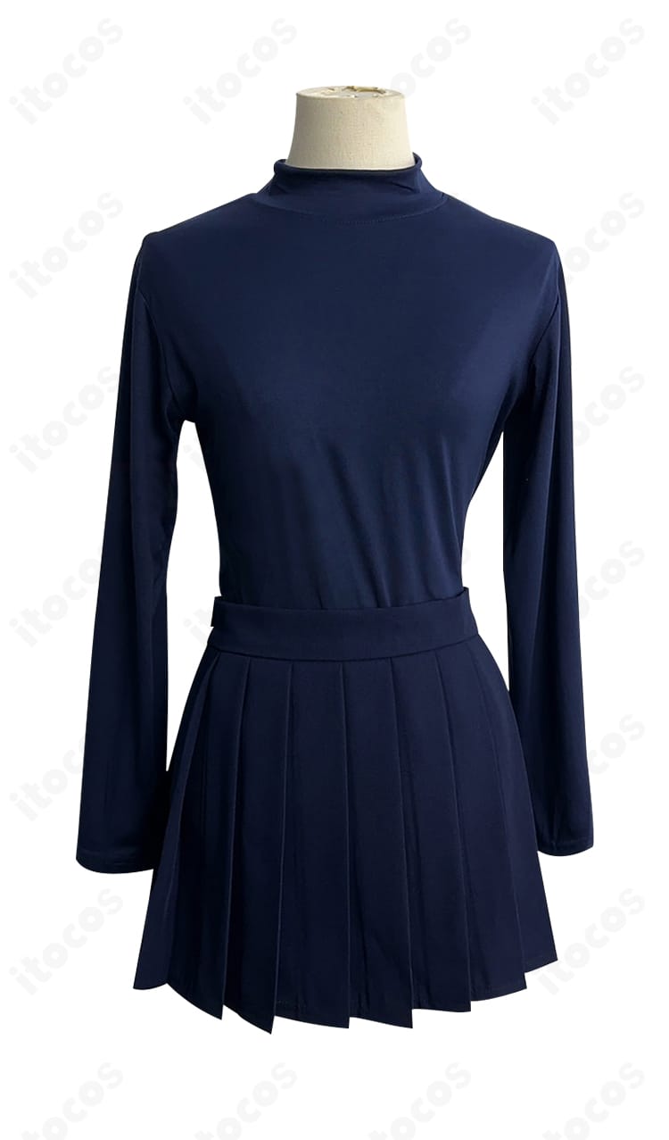 長袖インナーのデザイン詳細。首元の形状と生地感、レイヤリング時の見え方が分かるカット。