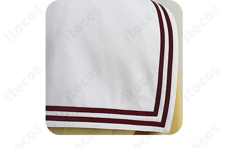 コート裏地のクローズアップ。総裏地仕様でシルエットが安定するしっかりした仕立て。