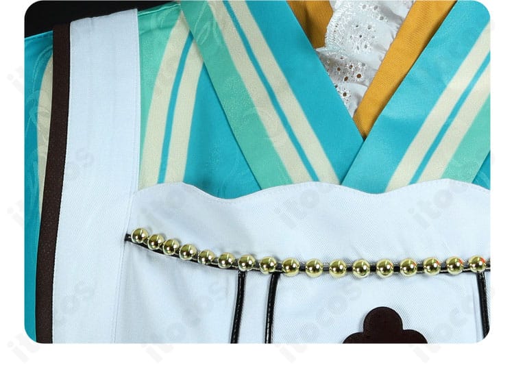 紫之創 恋こい喫茶衣装の左胸装飾。パーツの形状と取り付け位置のクローズアップ