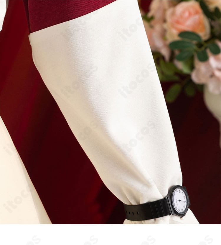 袖の装飾ディテールと切替部の質感