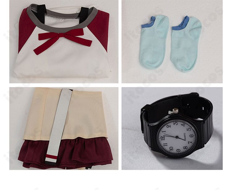 セット内容（トップス、スカート＋ベルト、ベルト、腕時計）の一覧展示