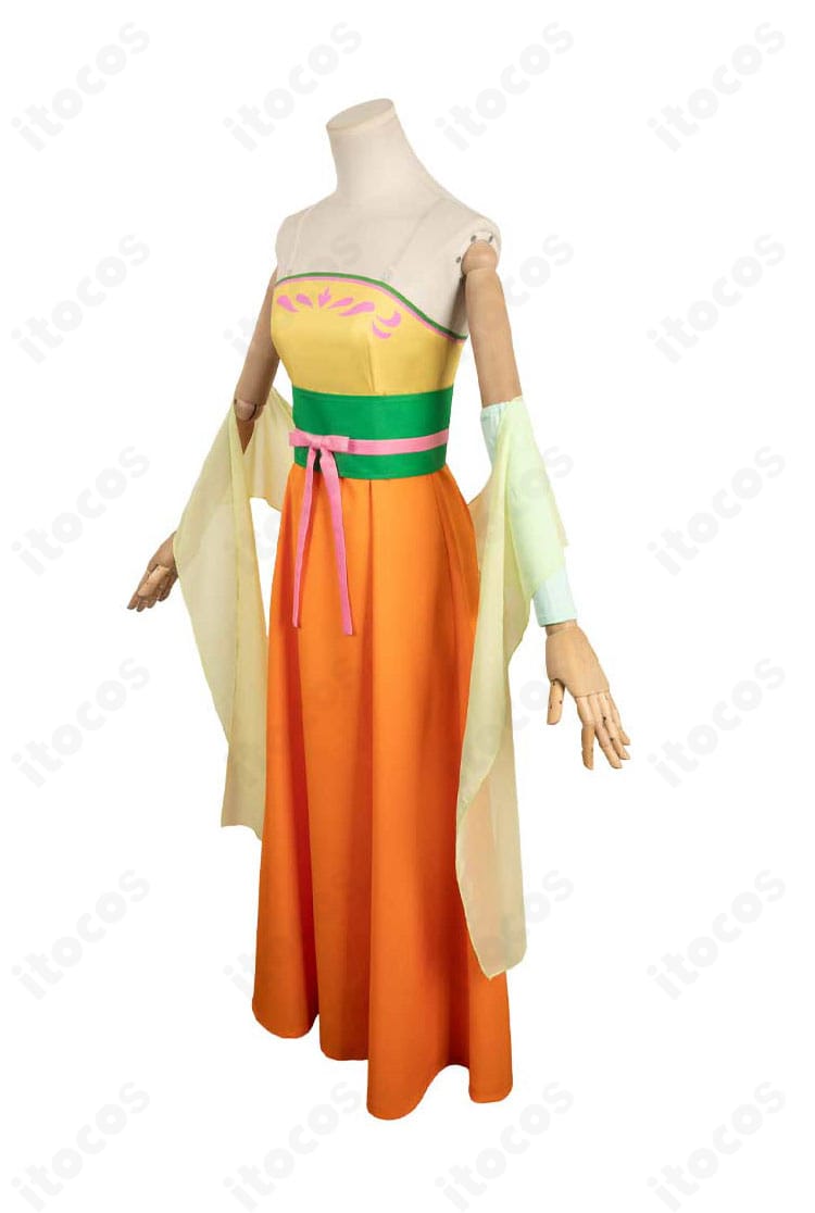 猫猫 宴会衣装コスプレの側面。ドレープの流れとAラインがわかる美しい横姿のシルエット。