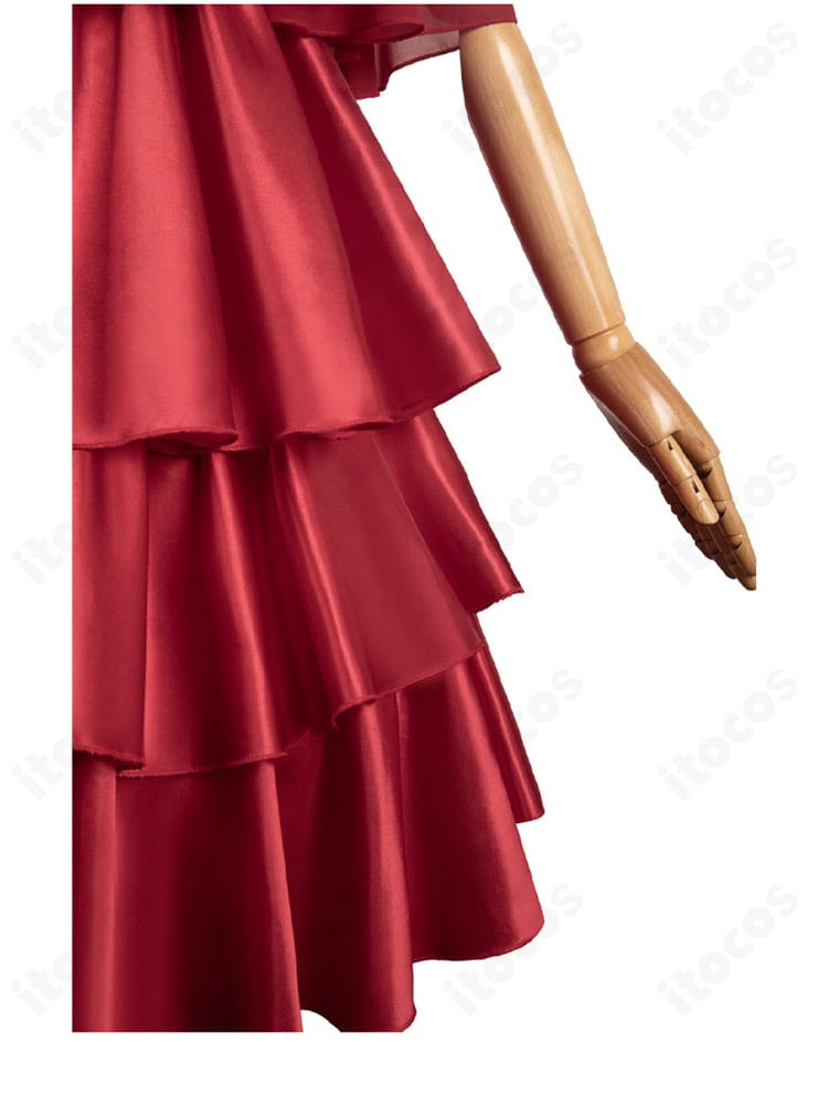 フリーレン コスプレ 赤いドレスの袖口と裾装飾のディテールが分かる画像