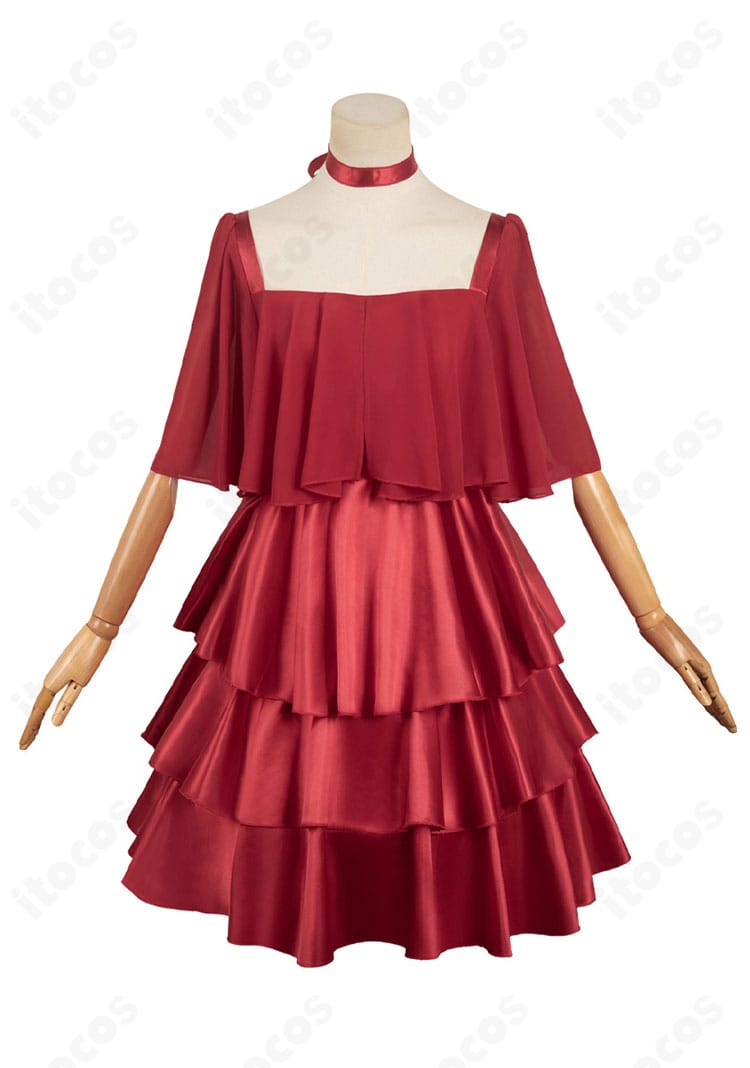 フリーレンの赤いドレスコスプレ衣装を正面から撮影した全身画像